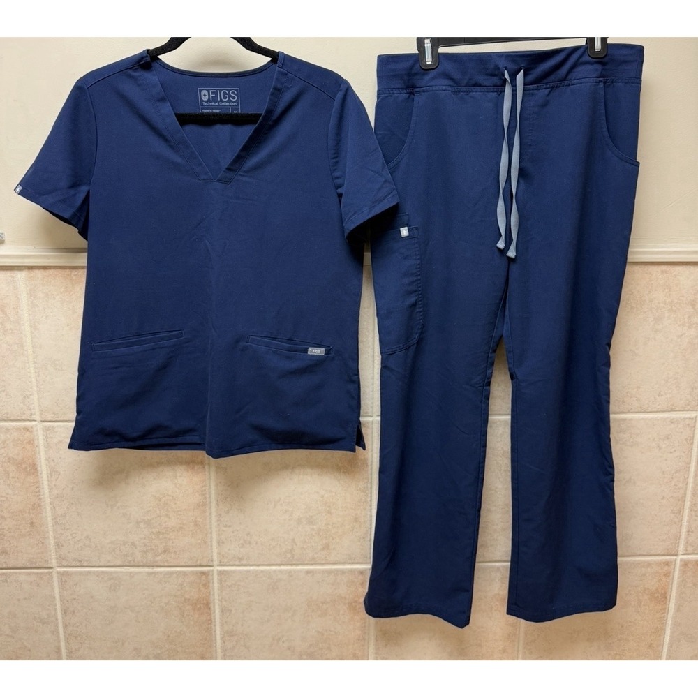 FIGS Kade Cargo Scrub Pants.Casma 3 Pocket Top Technical Collection.Navy.Sz M - Picture 2 of 12